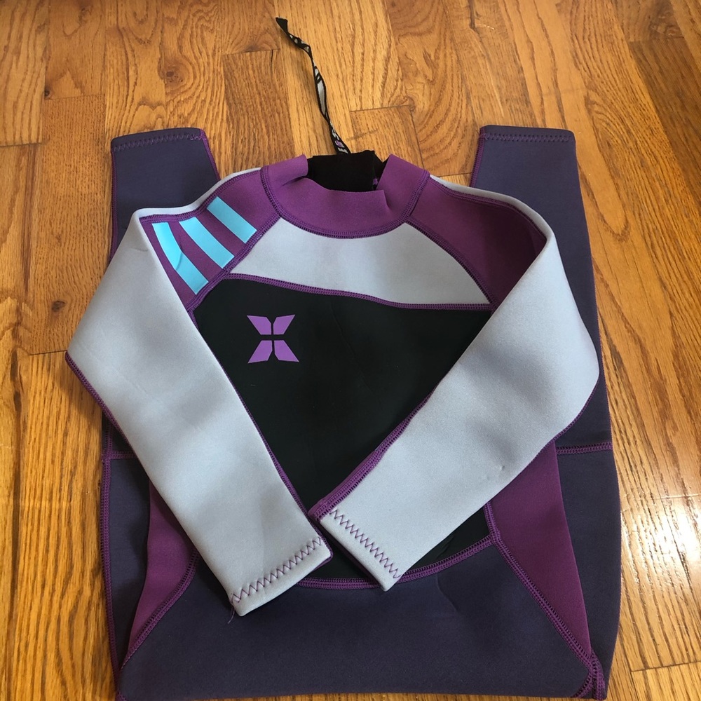 Kids wetsuit 6-8